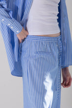 Carregar imagem no visualizador da galeria, Calça Giulia Listrada Azul
